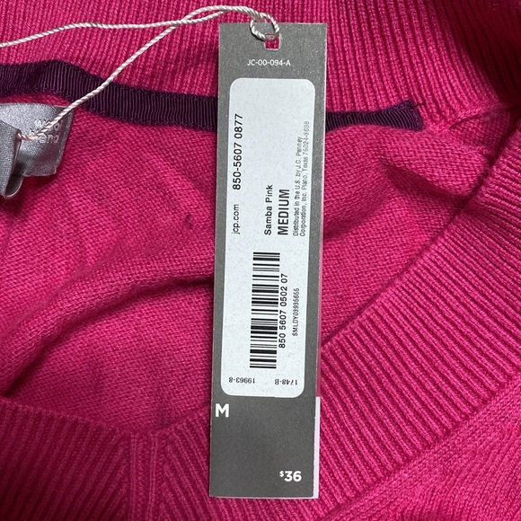 JcPenney fuschia pink v neck light weights sweater size Medium NWT - Picture 7 of 7